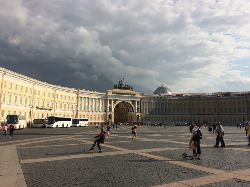petersburg-plac-przed-palacem-zimowym