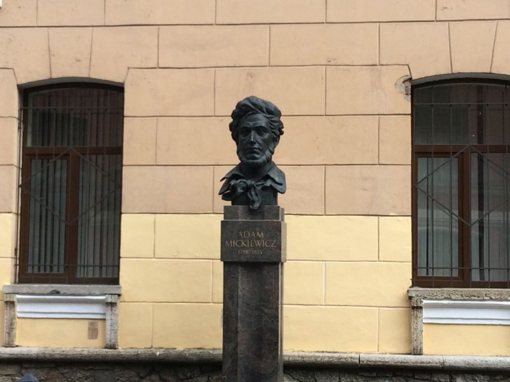 petersburg-popiersie-mickiewicz