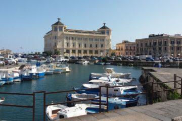 syrakuzy-sycylia-port