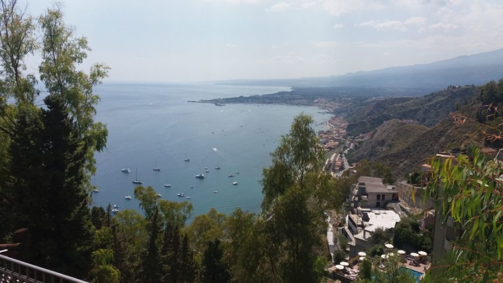 taormina-widok-na-miasto