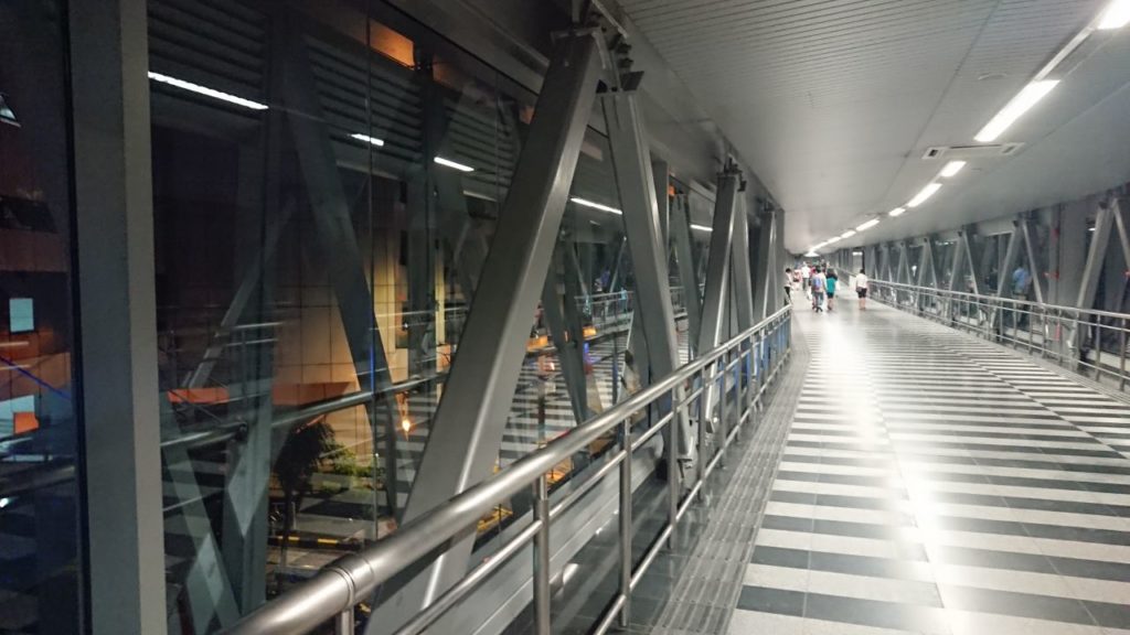 przejscie-nad-droga-kuala-lumpur
