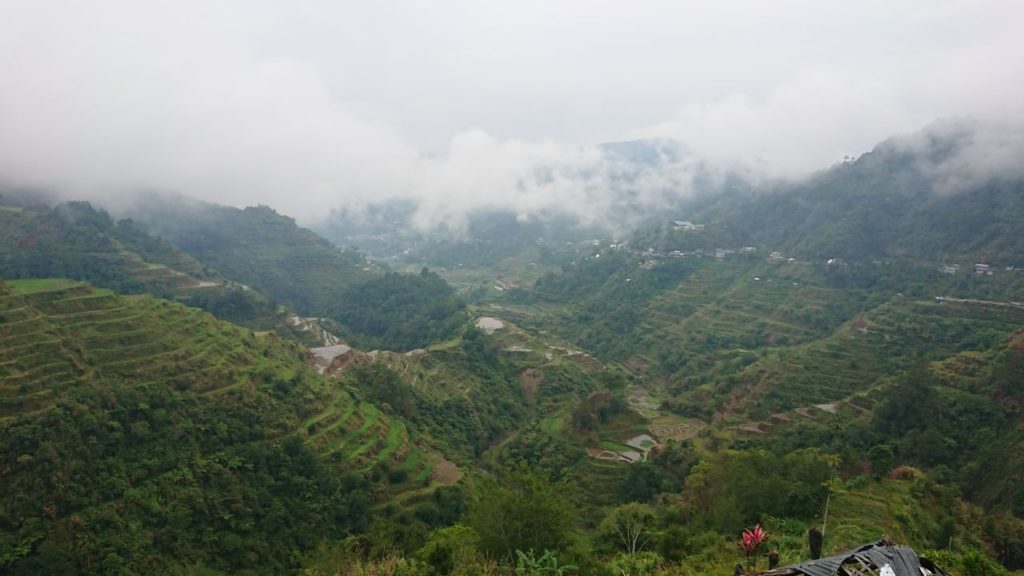 banaue-w-chmurach