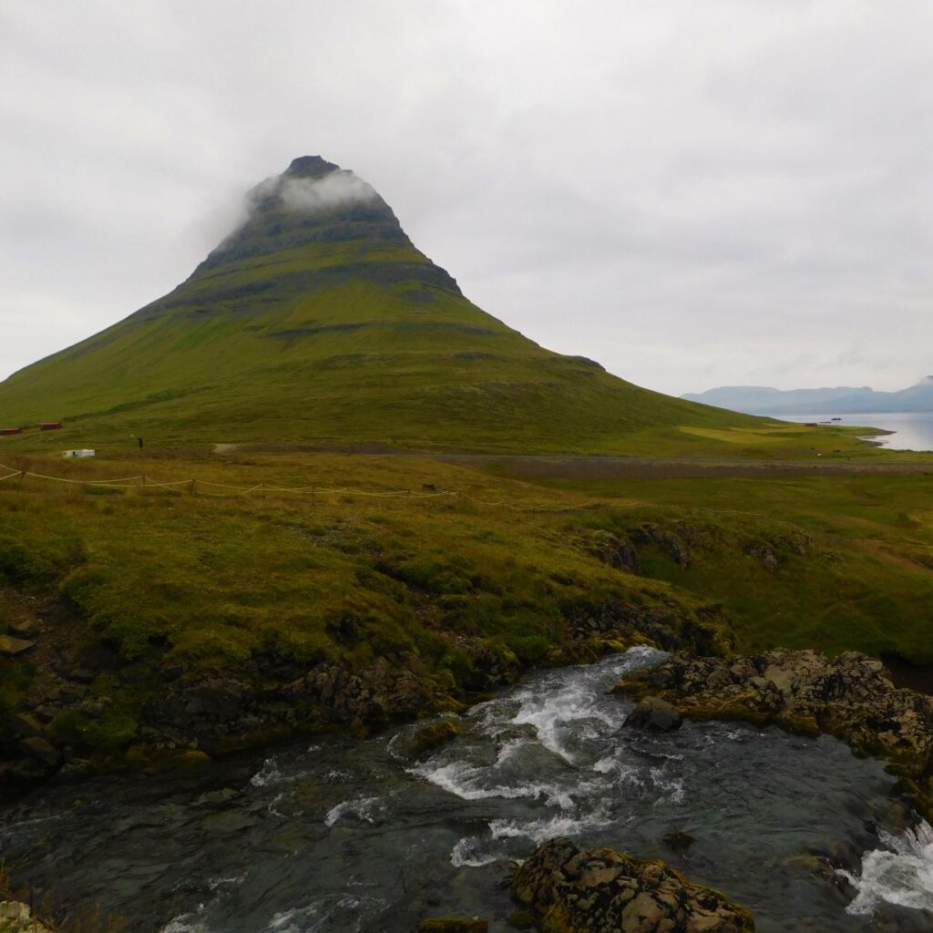 kirkjufellsvatn-gora