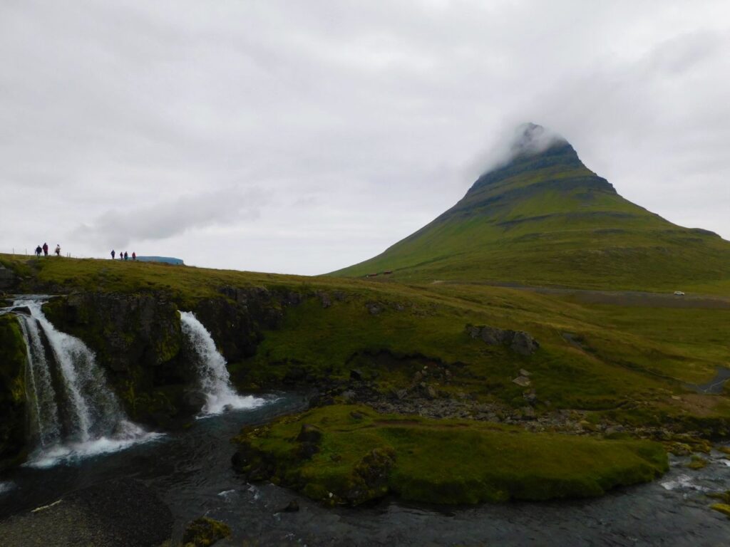Kirkjufellsfoss-islandia