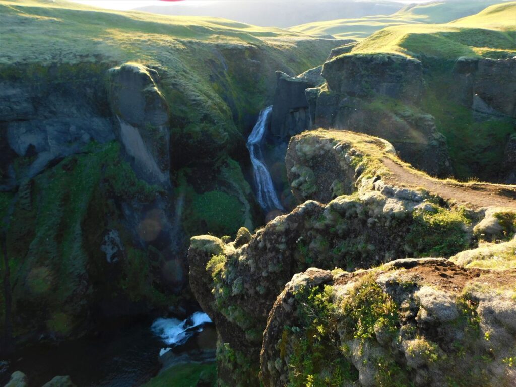 fjadrargljufur-wawoz-islandia